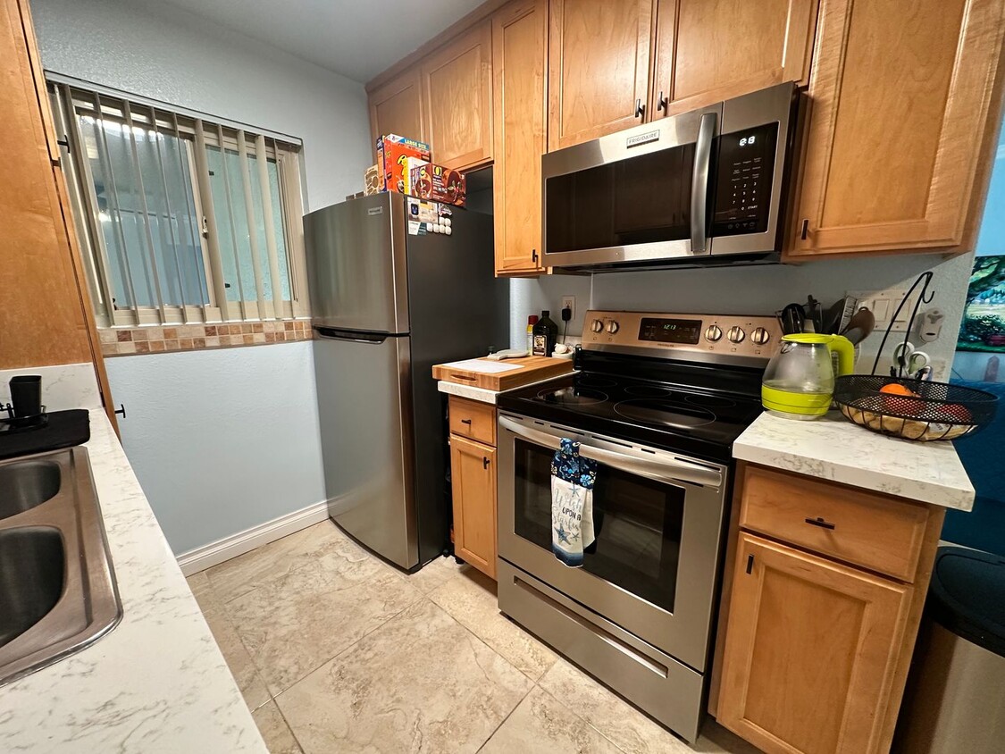 Primary Photo - 1 Bedroom, 1 Bathroom Condo for Rent in Im...