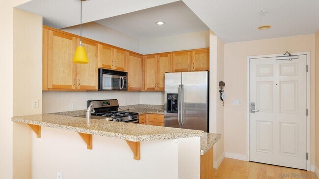 Foto del edificio - Perfectly located 1 bed/1 bath unit in Downtown now available! - $2,200/MO