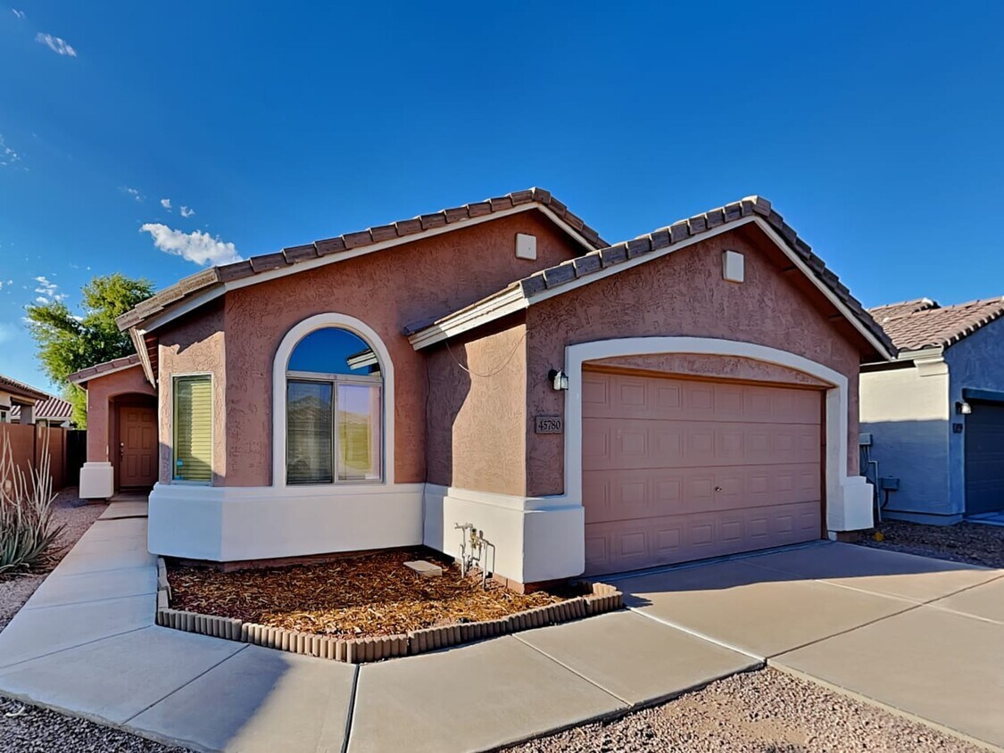Primary Photo - 45780 W Rainbow Dr