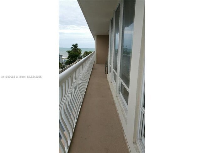 Foto del edificio - 4020 Galt Ocean Dr