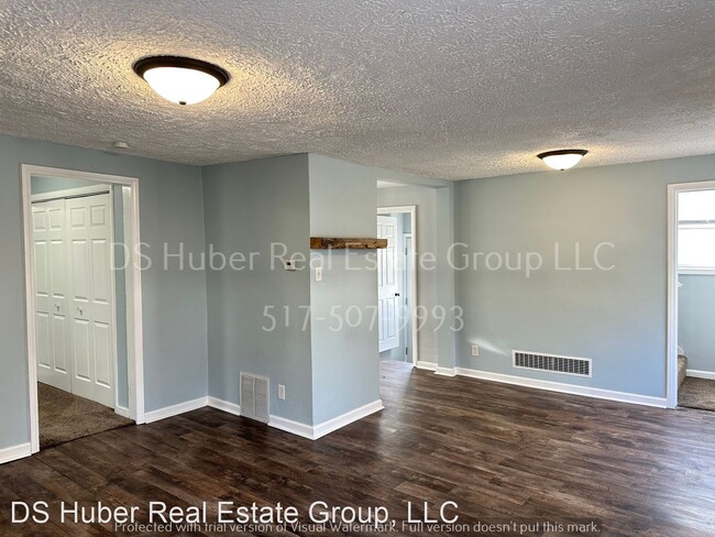 Building Photo - 2 br, 1 bath House - 223 Astor Ave
