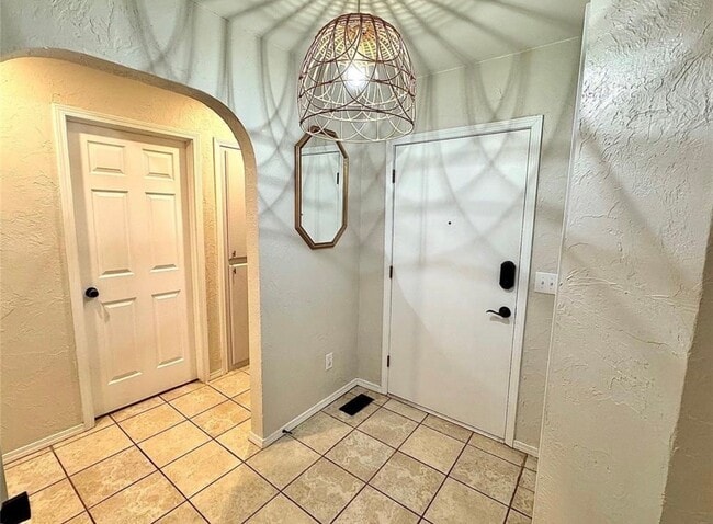 Photo - 6709 NW 124th Terrace (Oklahoma City, OK) Apartments