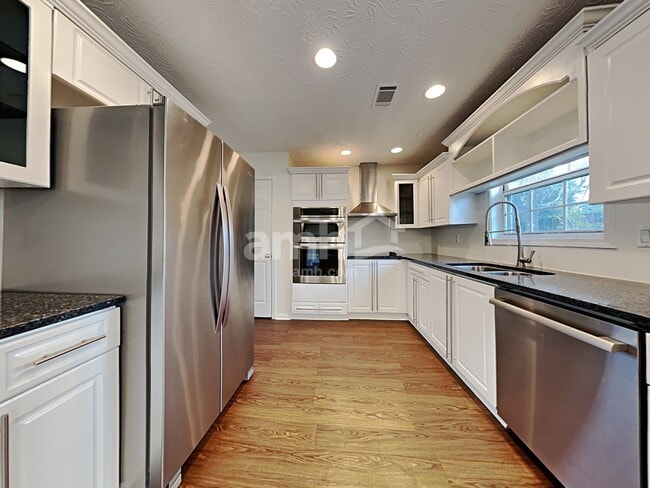 Building Photo - 2809 Waterstone Ct