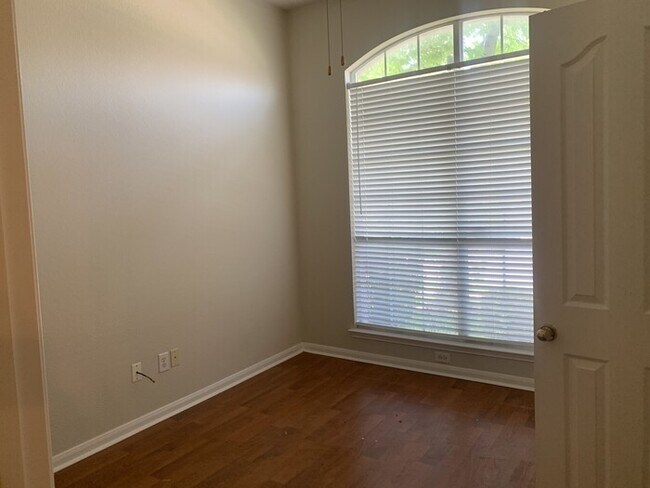 Foto del edificio - Home for Rent in The Colony- 3/2/2