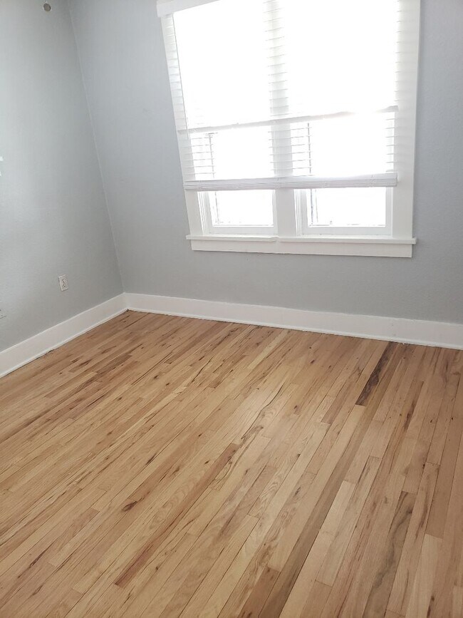 Foto del edificio - Beautiful 3 Bed 2 Bath Home For Rent in De...