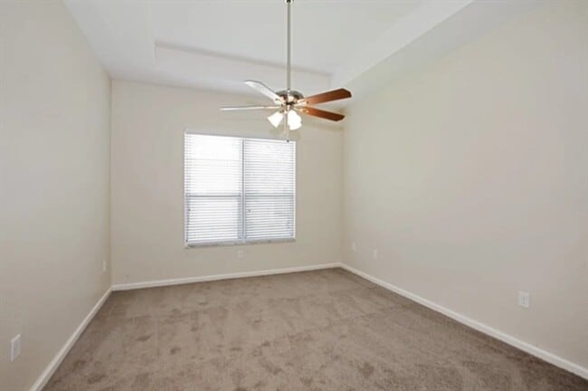 Building Photo - 2120 NE 37th Rd