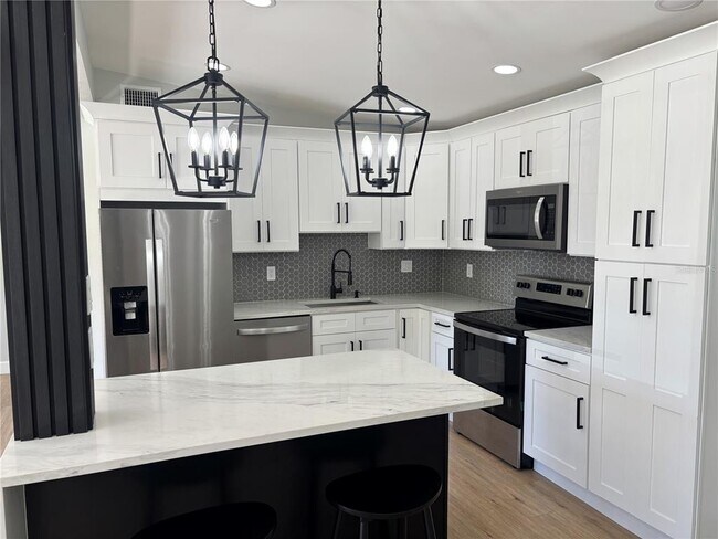 Building Photo - 3983 Marlin Dr SE