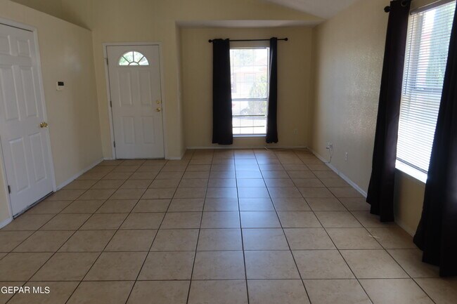 Foto del edificio - 11884 Belfry Park Dr