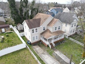 Building Photo - 1411 37th St