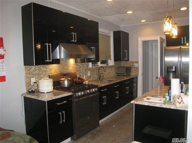 Foto del edificio - 1-05 Malba Dr