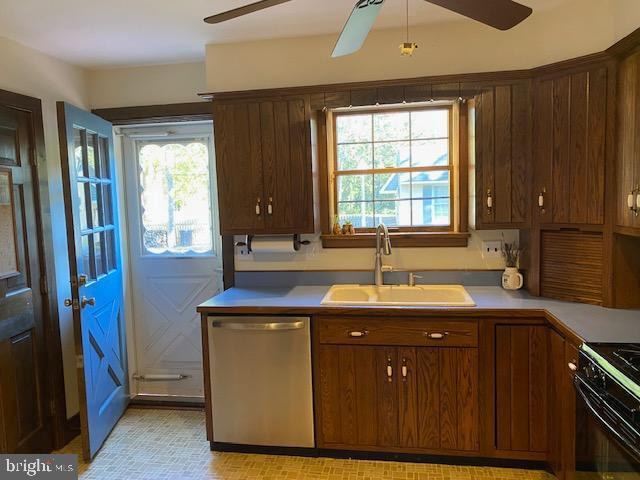 Foto del edificio - 227 Fairview Ave