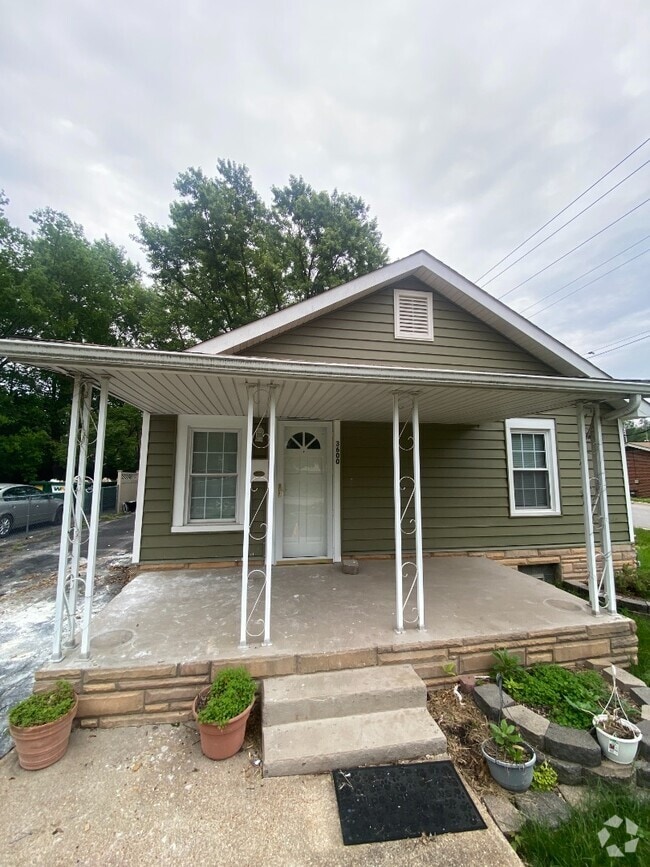 Building Photo - 3600 Marvin Ave