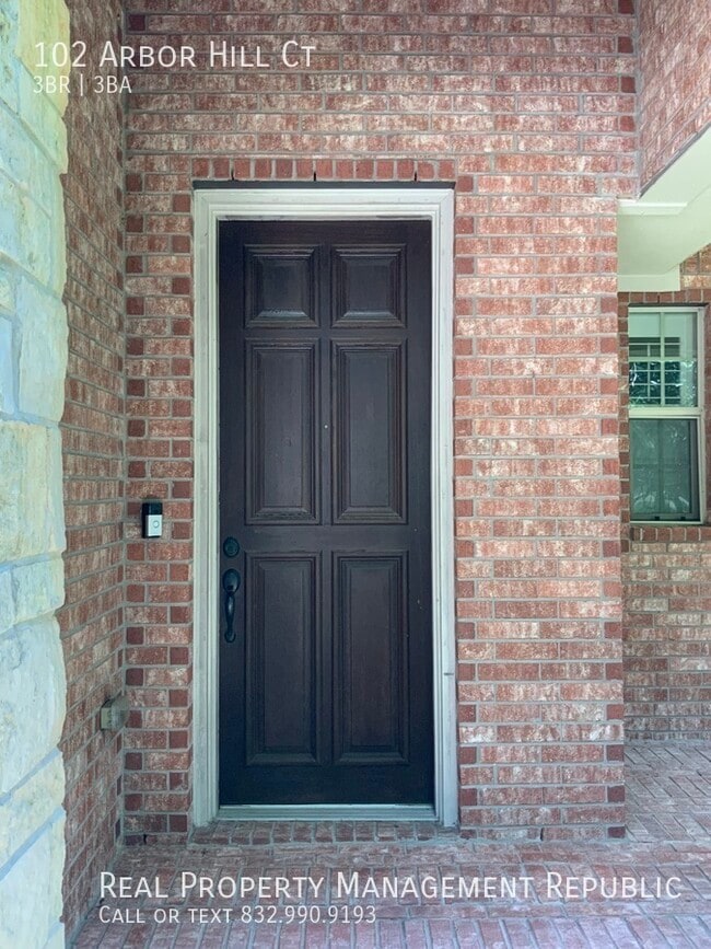 Foto del edificio - 102 Arbor Hill Ct