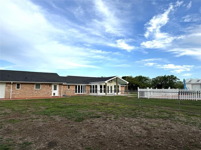Building Photo - 20588 FM457