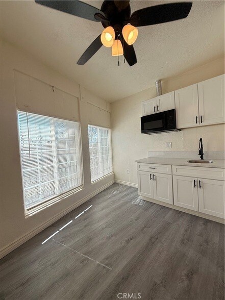 Foto del edificio - 5360 N Long Beach Blvd