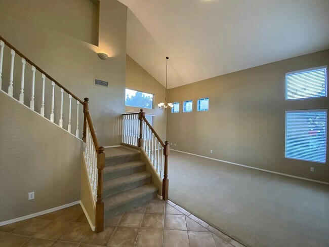 Foto del edificio - 6034 S Halsted Ct