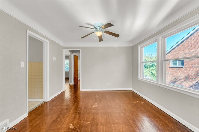 Foto del edificio - 1482 Genesee Rd