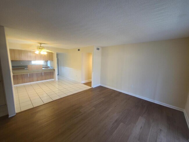 Building Photo - 254 Ulster Ln