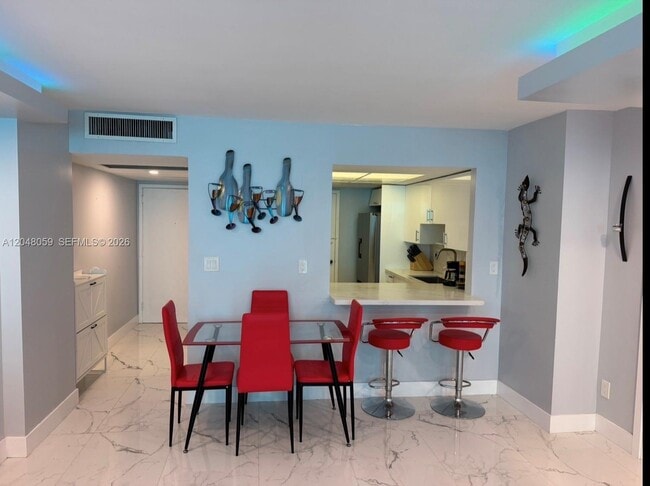 Building Photo - 3140 S Ocean Dr