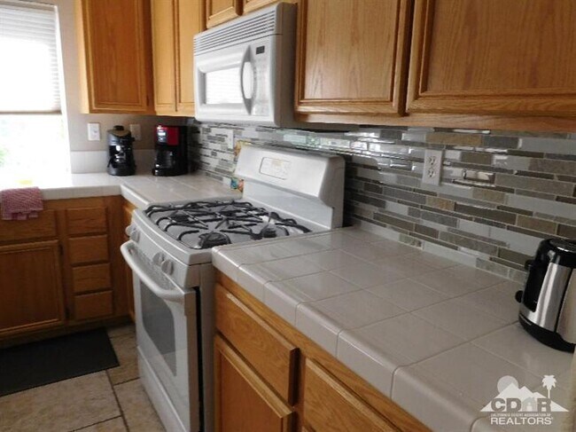 Foto del edificio - 82388 Cochran Dr