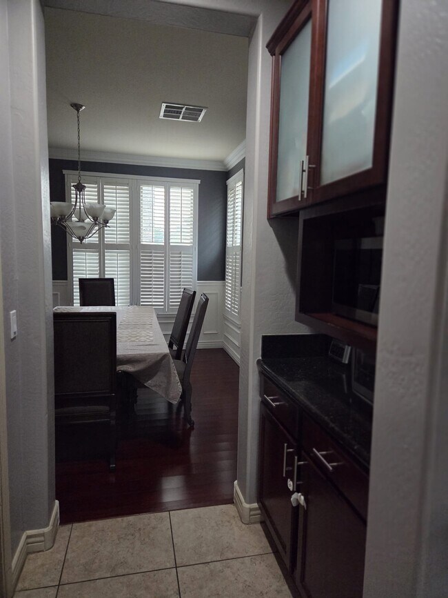 Foto del edificio - 3354 E Grand Canyon Dr