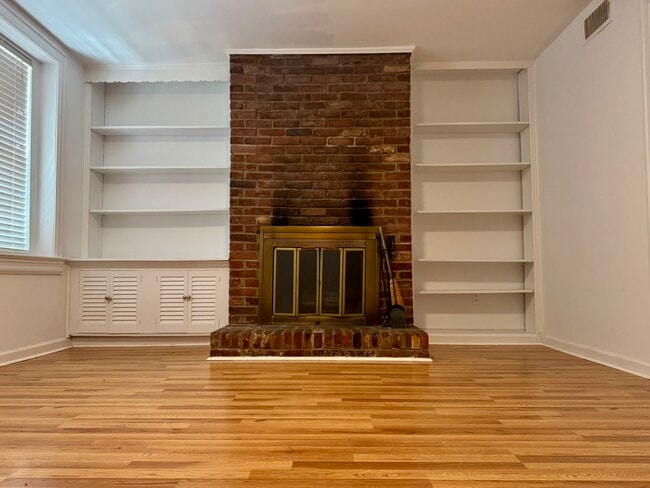 Building Photo - 114 4th Street Southeast