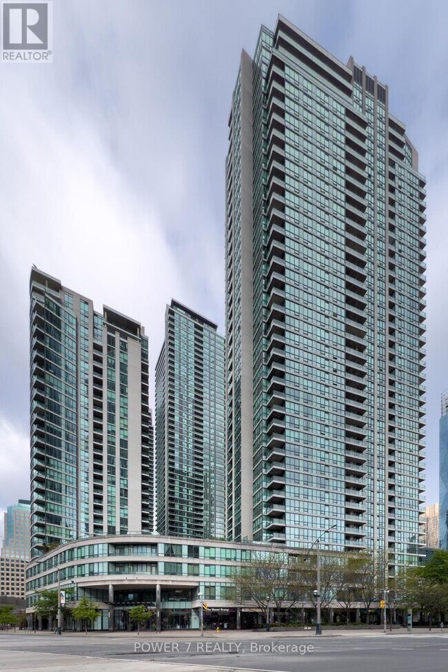 Building Photo - 33 Bay St.