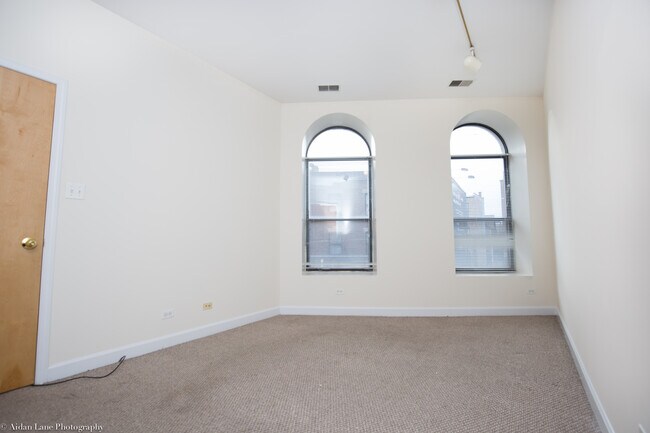 Foto del edificio - 2863 N Clark St