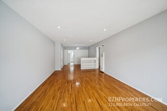 Building Photo - 5307 Vantage Ave