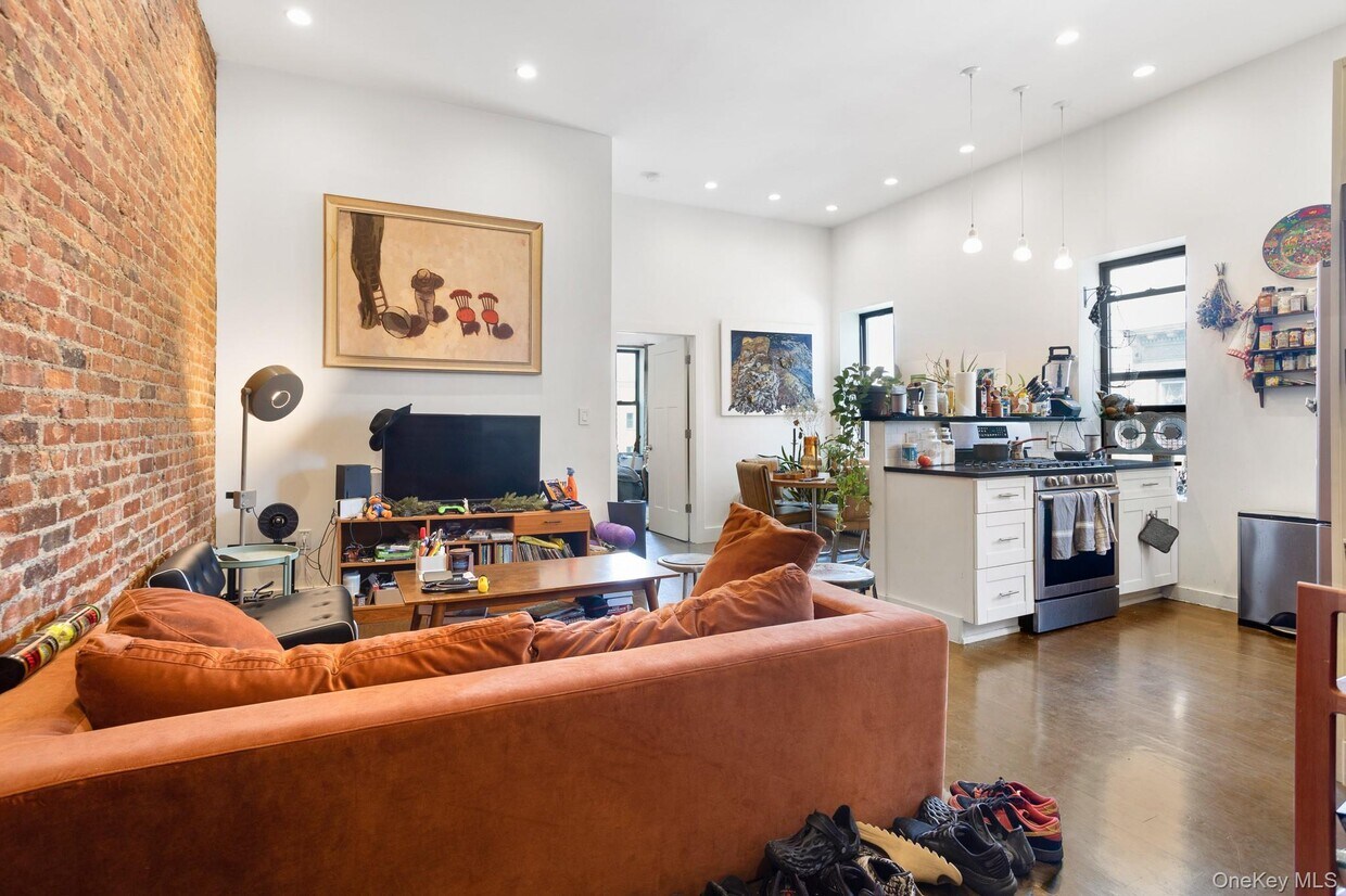 Foto principal - 880 Wyckoff Ave