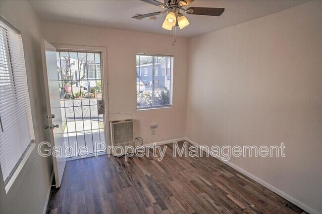 Building Photo - 23830 Newhall Ave