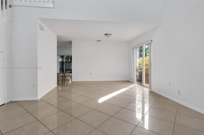Foto del edificio - 106 Gables Blvd