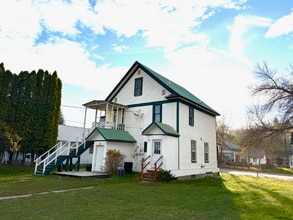 Building Photo - 506 1st Ave W