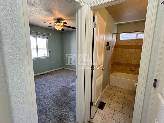 Building Photo - 12352 Bandon Dr