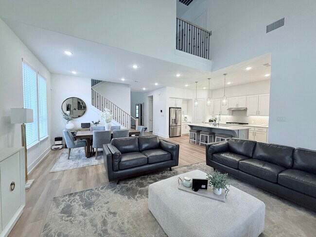 Foto del edificio - 1712 Homestead Way