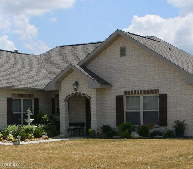 Building Photo - 107 Bluegrass St