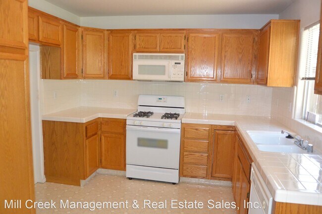 Foto del edificio - 3 br, 2 bath House - 5531 W. Lavida Ct.