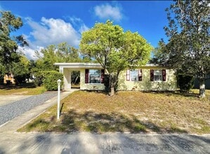 Building Photo - 1246 Newhope Rd