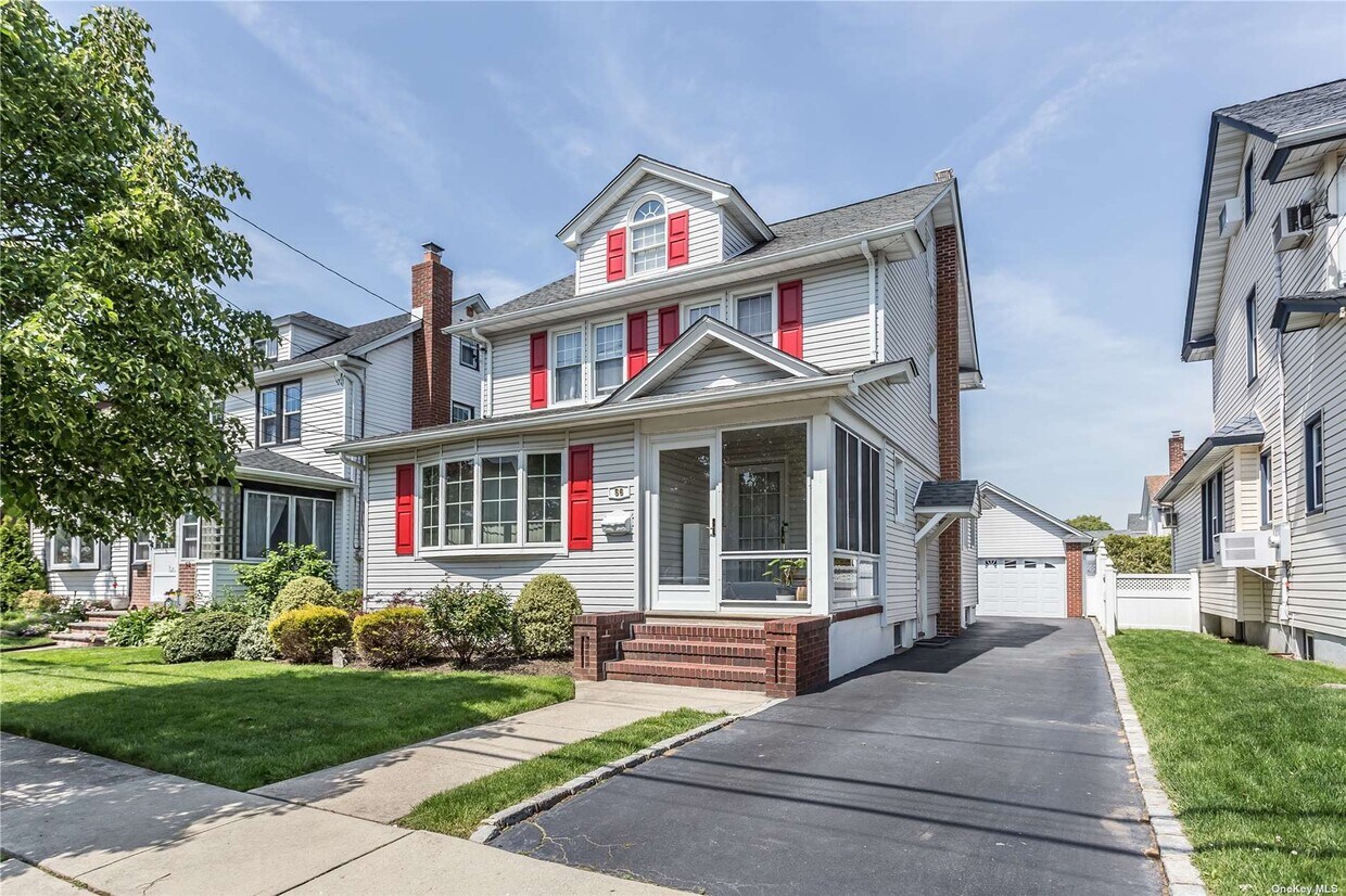 56 N Cottage St, Valley Stream, NY 11580 House Rental in Valley Stream, NY