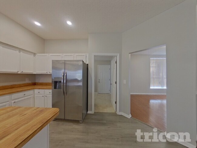 Building Photo - 1240 Wyndham Pine Dr