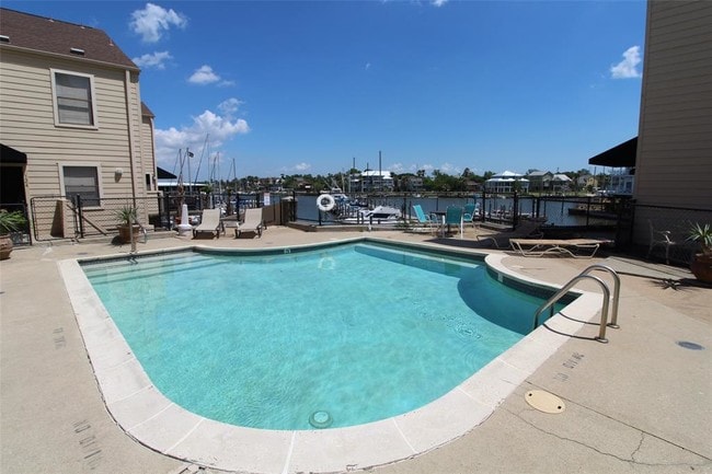 Building Photo - 1140 Marina Bay Dr