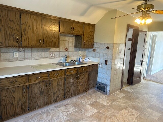 Foto del edificio - 2533 S 84th St
