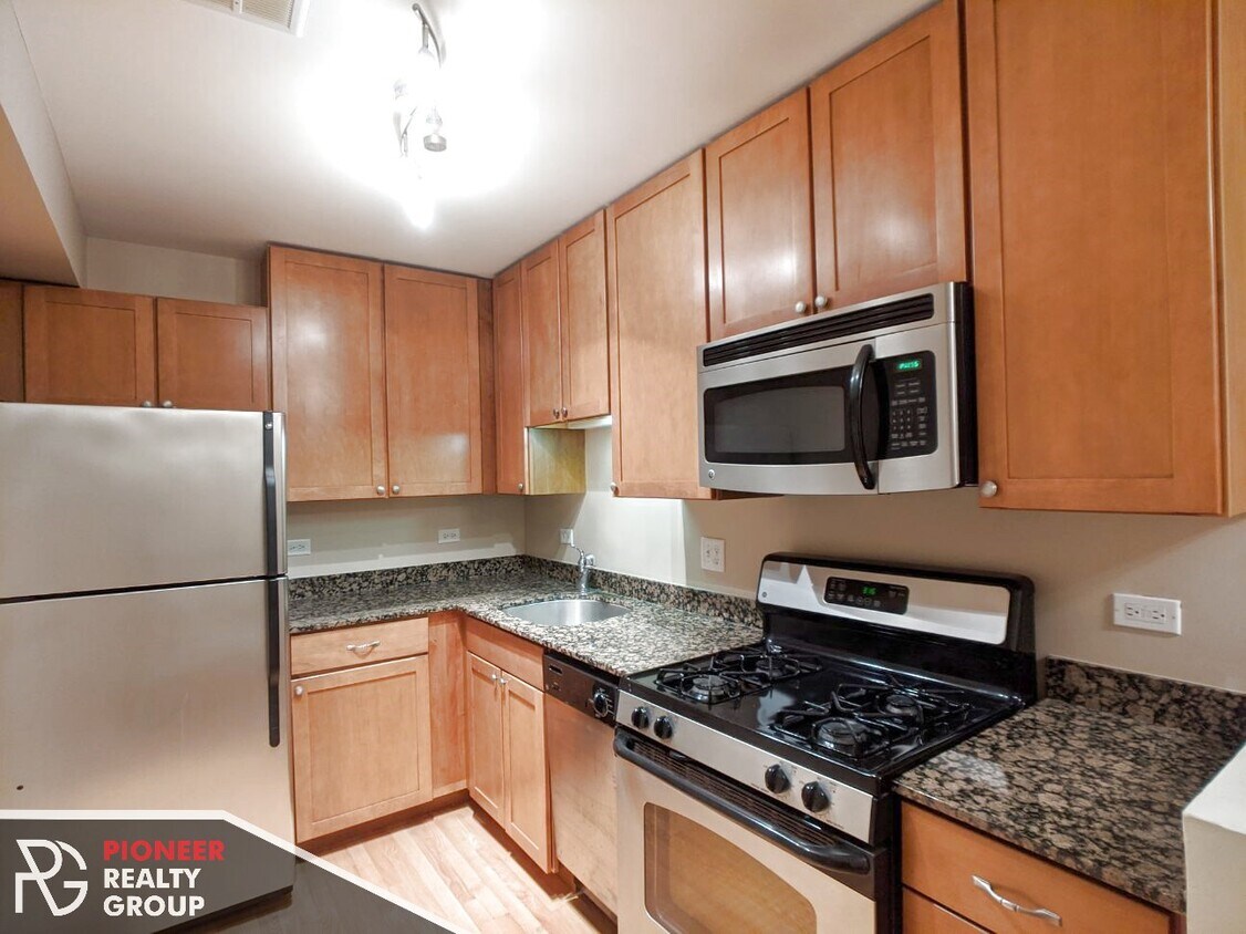 625 W Wrightwood Ave Unit 515, Chicago, IL 60614 Apartments in