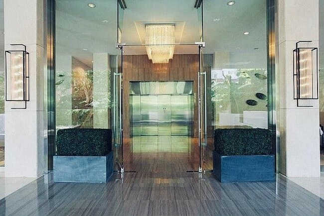 Foto del edificio - 865 Comstock Ave