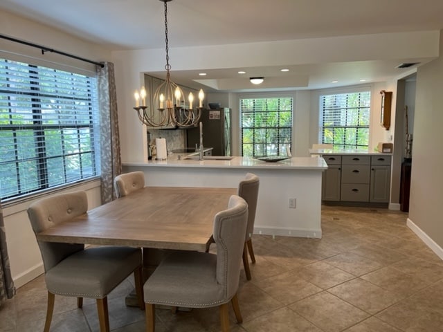Foto del edificio - 823 Meadowland Dr
