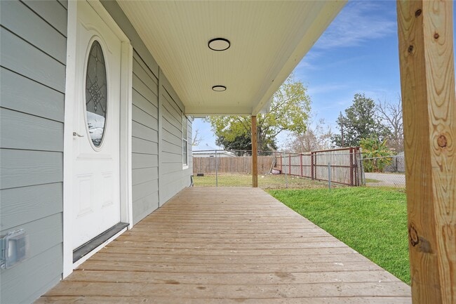 Building Photo - 8505 Denby St