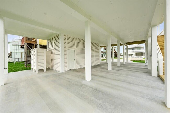 Foto del edificio - 23107 Miramar Dr