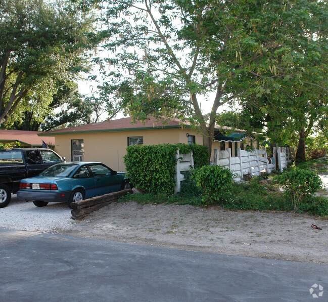 Foto del edificio - 1180 SW 26th Ave