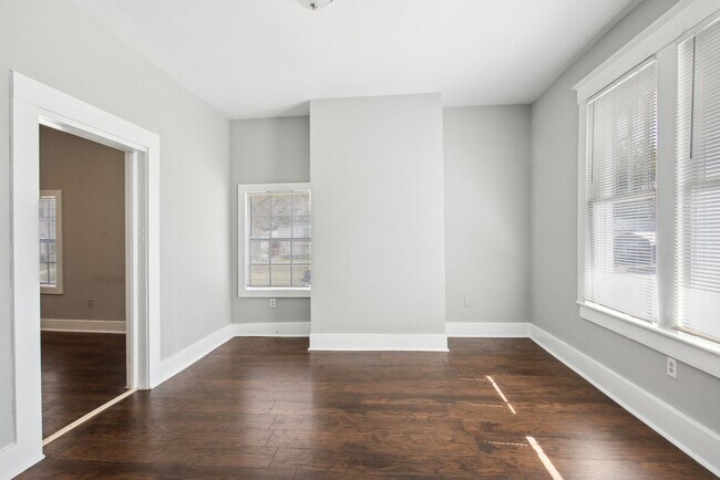 Foto del edificio - Large 3BR/2.5BA Two Story House Near Downtown Savannah