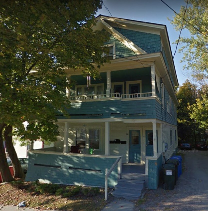 Primary Photo - 62 Bradley St